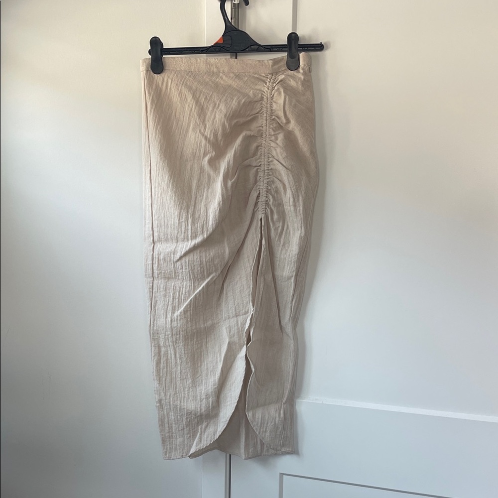 H&M Cream Ruched Midi Skirt with slit